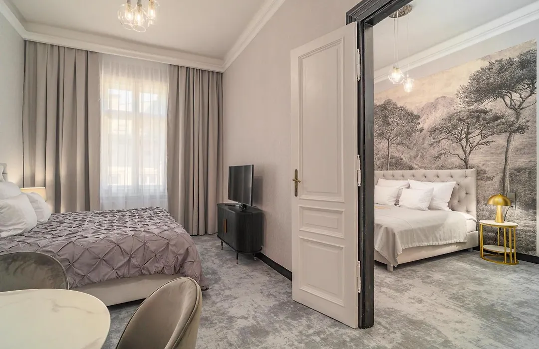 Szewska 22 Boutique-1